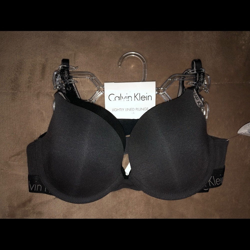 Calvin Klein 2-pack bra 34c